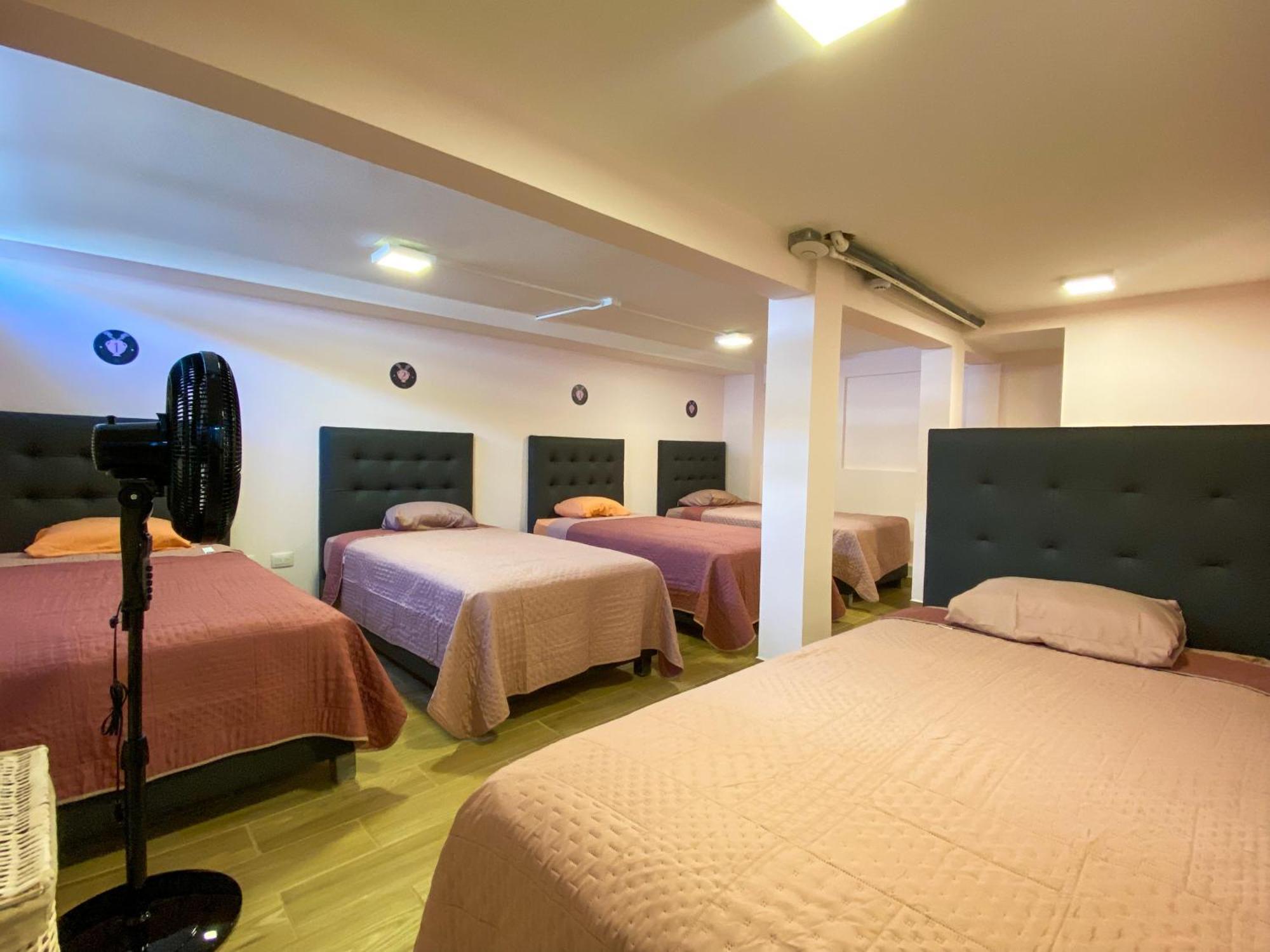 Casa Pandora Hostel Women Only San José Eksteriør billede